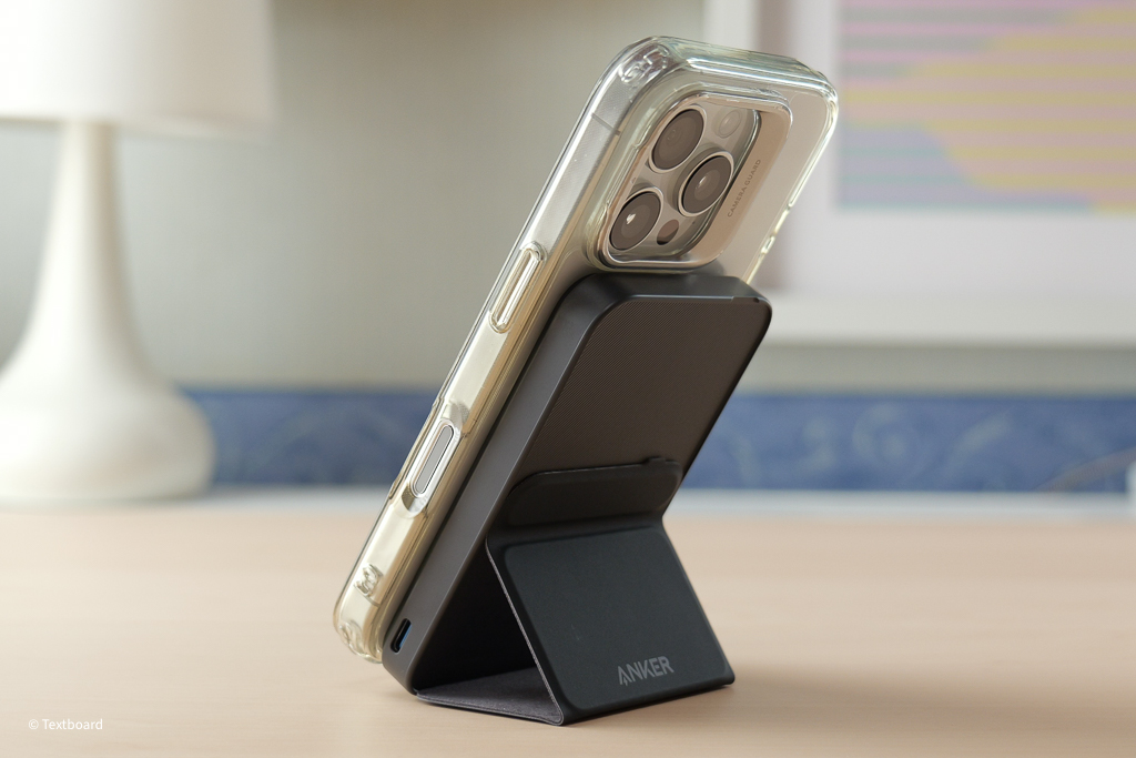 Anker 622 Magnetic Battery (MagGo) アップグレード版のスタンドの角度は60度